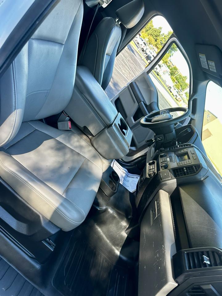 Ford F-150 2WD Reg Cab 141" XL 2018