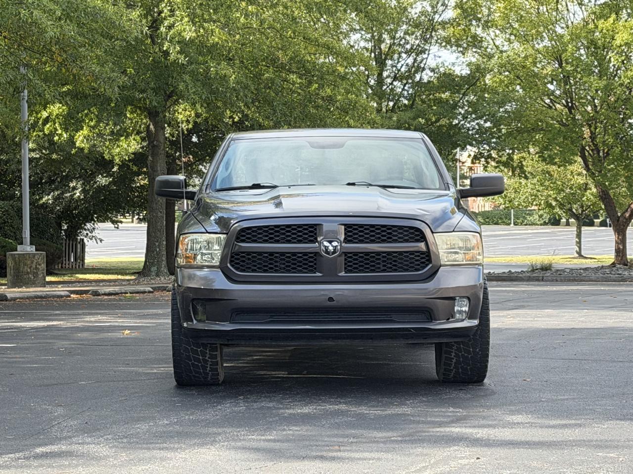 RAM 1500 Classic Express 4x4 Crew Cab 5'7" Box 2019