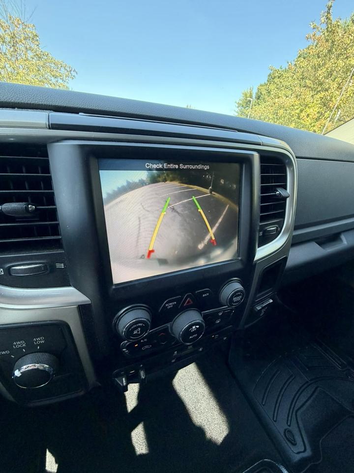 RAM 3500 4WD Mega Cab 160.5" Big Horn 2015