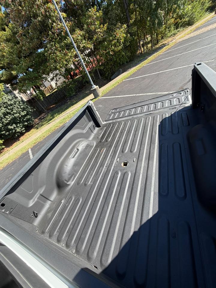 RAM 3500 4WD Mega Cab 160.5" Big Horn 2015
