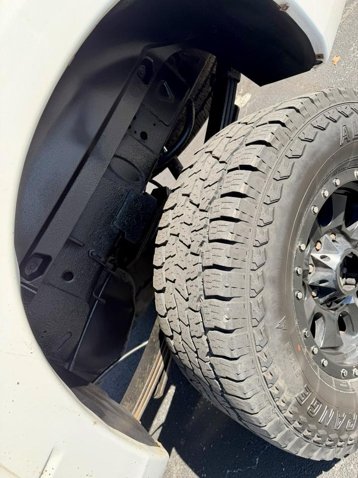 RAM 3500 4WD Mega Cab 160.5" Big Horn 2015