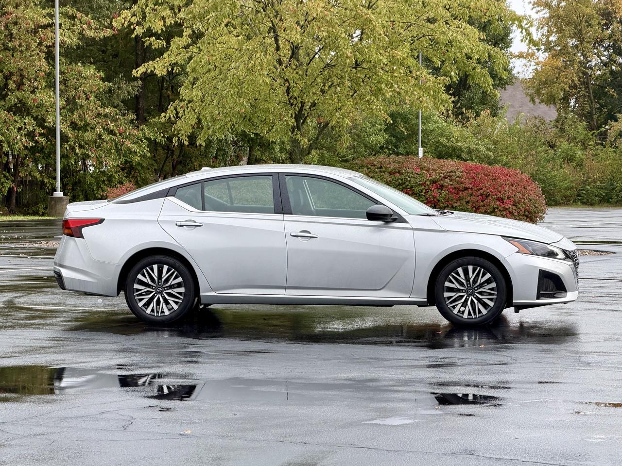 Nissan Altima SV FWD 2025