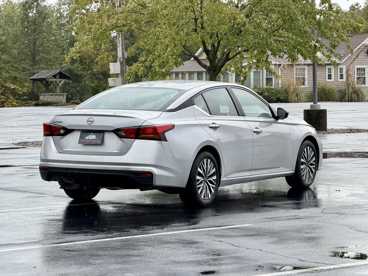 Nissan Altima SV FWD 2025