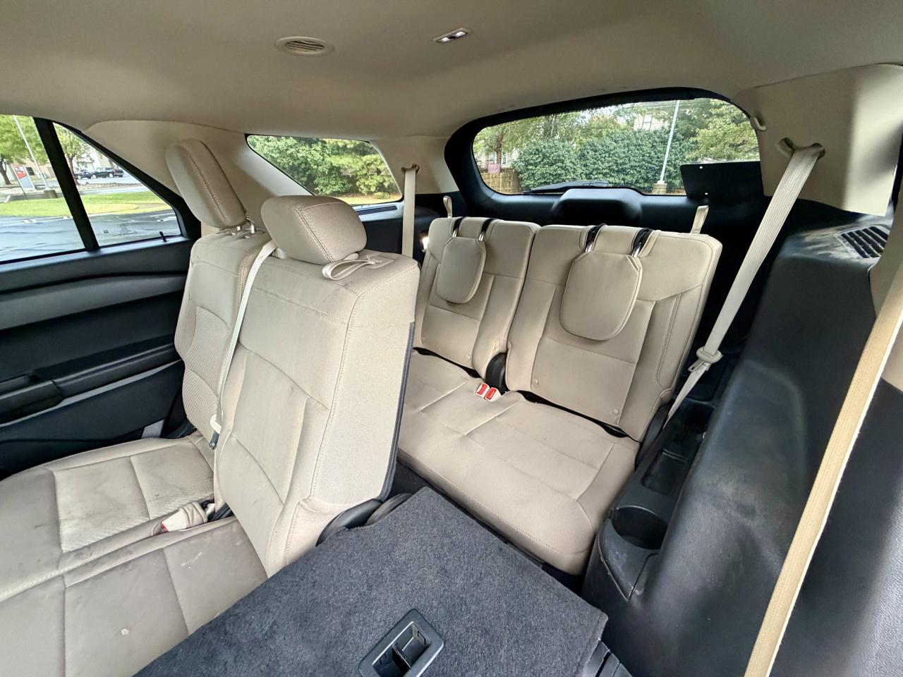 Ford Explorer Base 4WD 2021