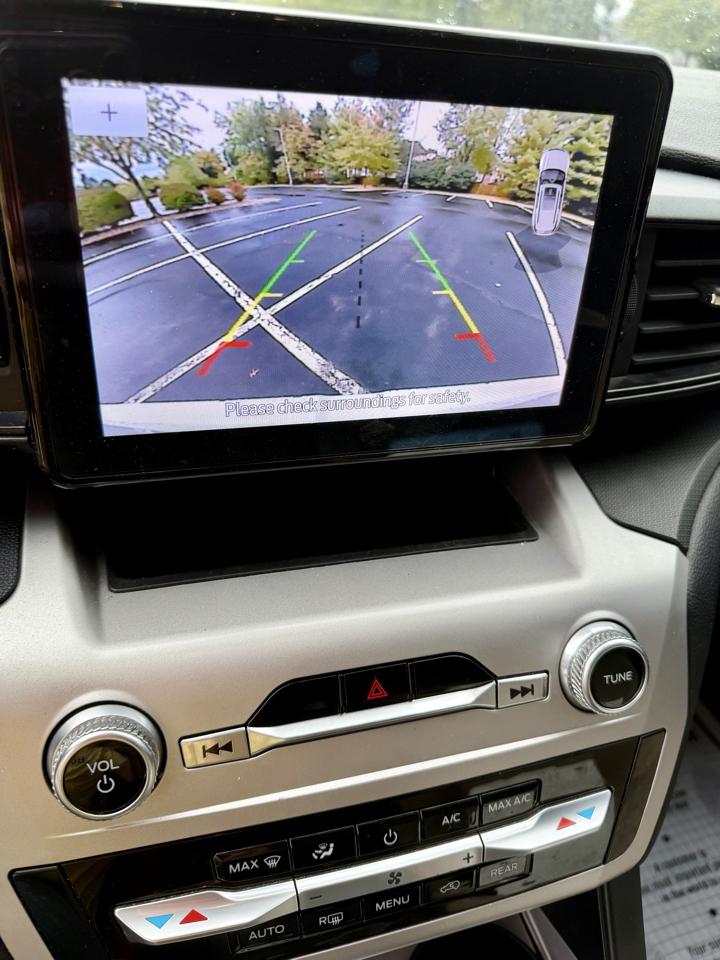 Ford Explorer Base 4WD 2021