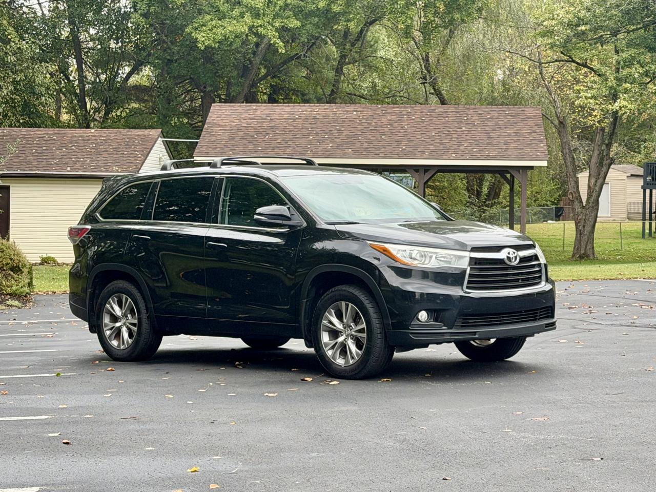 Toyota Highlander AWD 4dr V6 LE (Natl) 2015