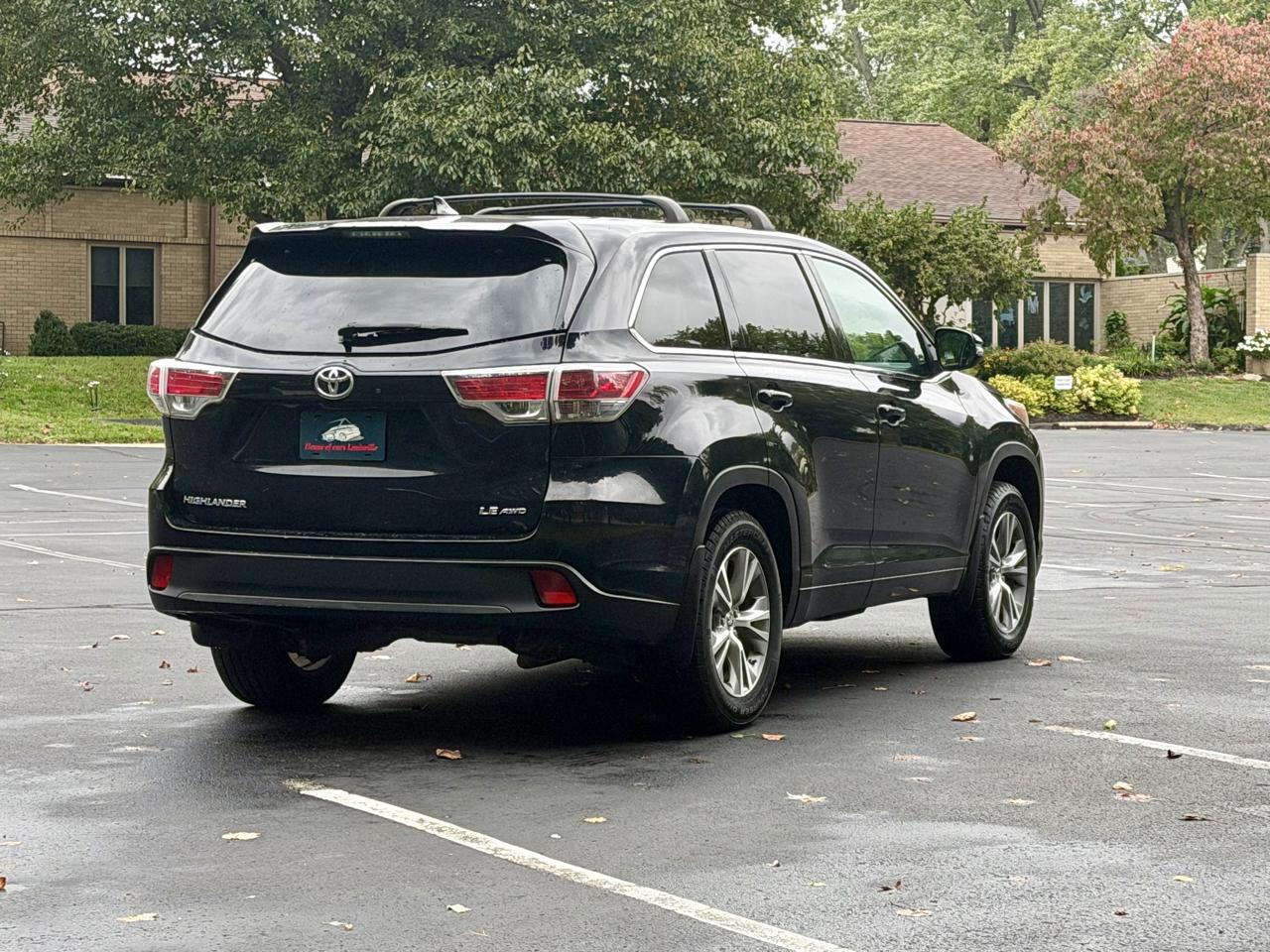 Toyota Highlander AWD 4dr V6 LE (Natl) 2015