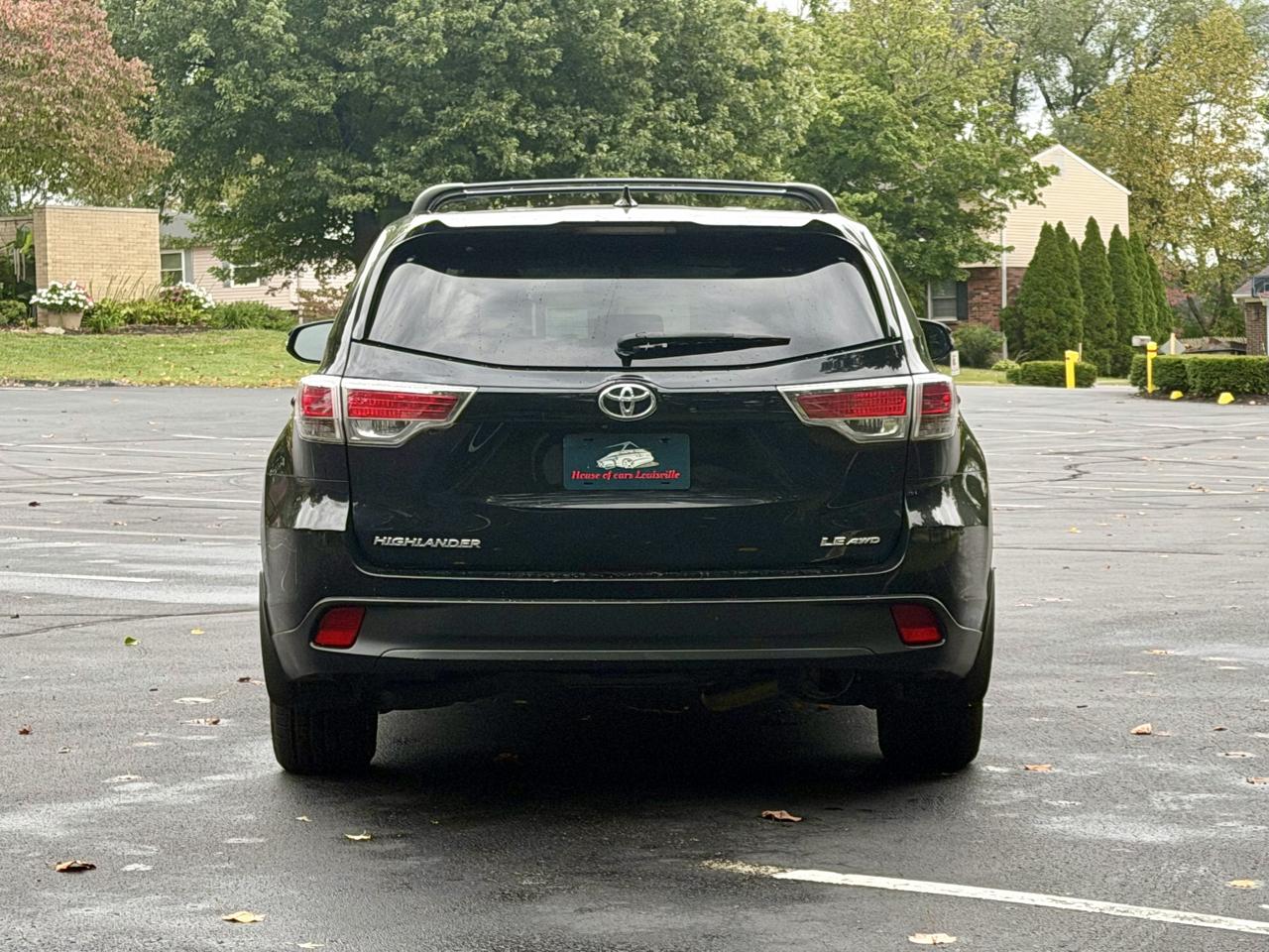 Toyota Highlander AWD 4dr V6 LE (Natl) 2015