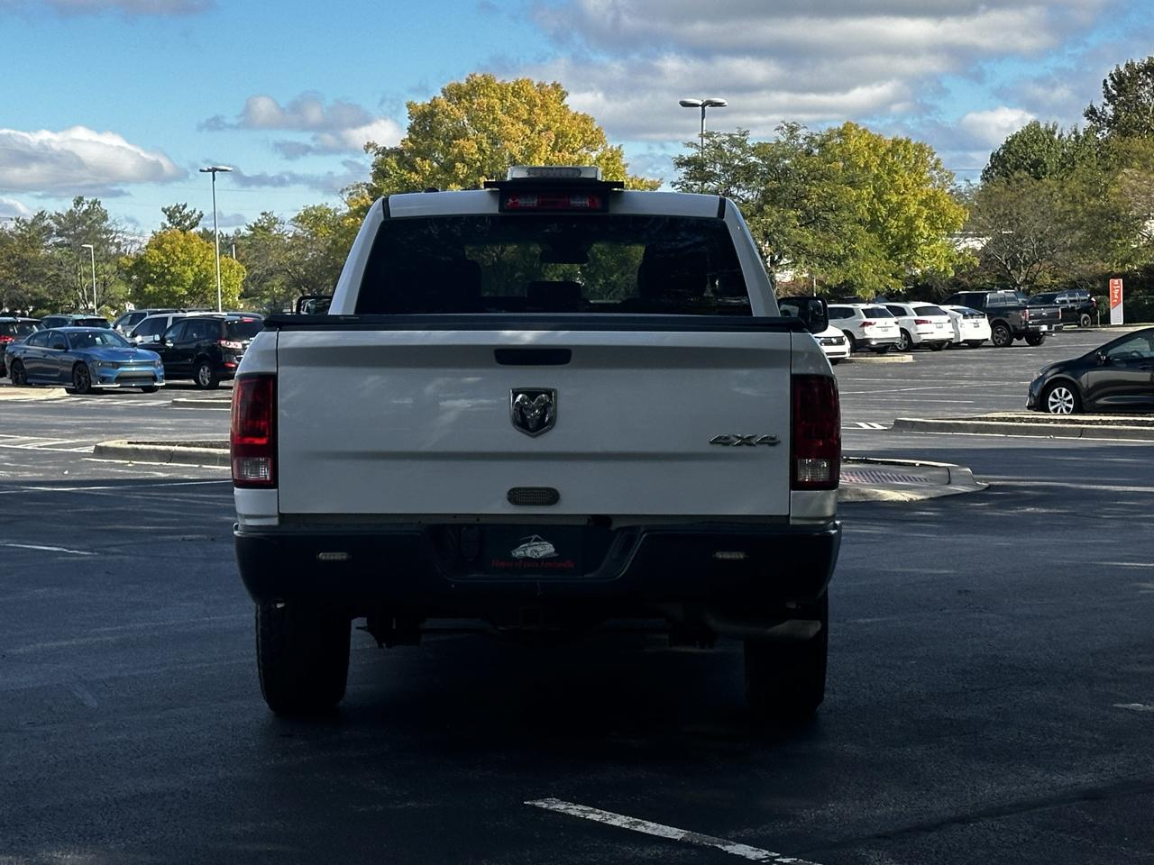 RAM 1500 Classic Tradesman 4x4 Quad Cab 6'4" Box 2023