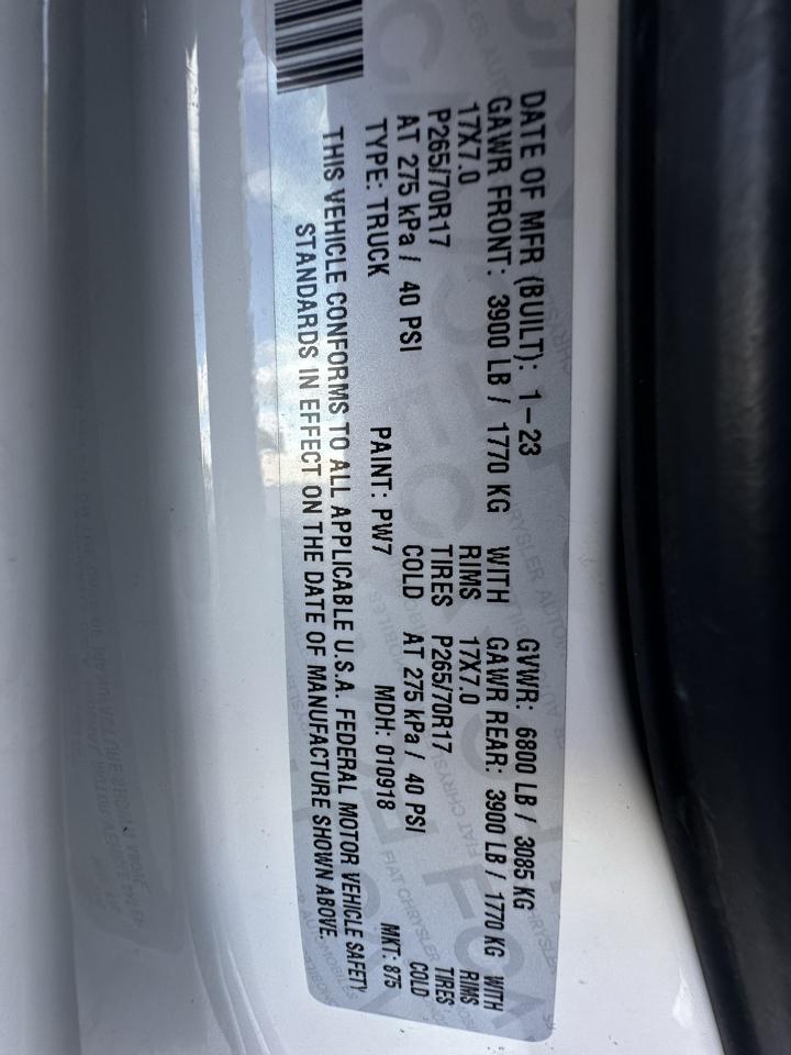 RAM 1500 Classic Tradesman 4x4 Quad Cab 6'4" Box 2023
