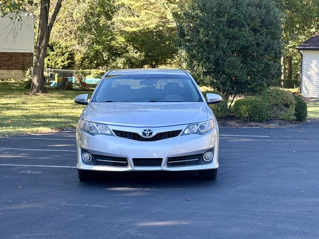 Toyota Camry 4dr Sdn SE Auto (Natl) 2013