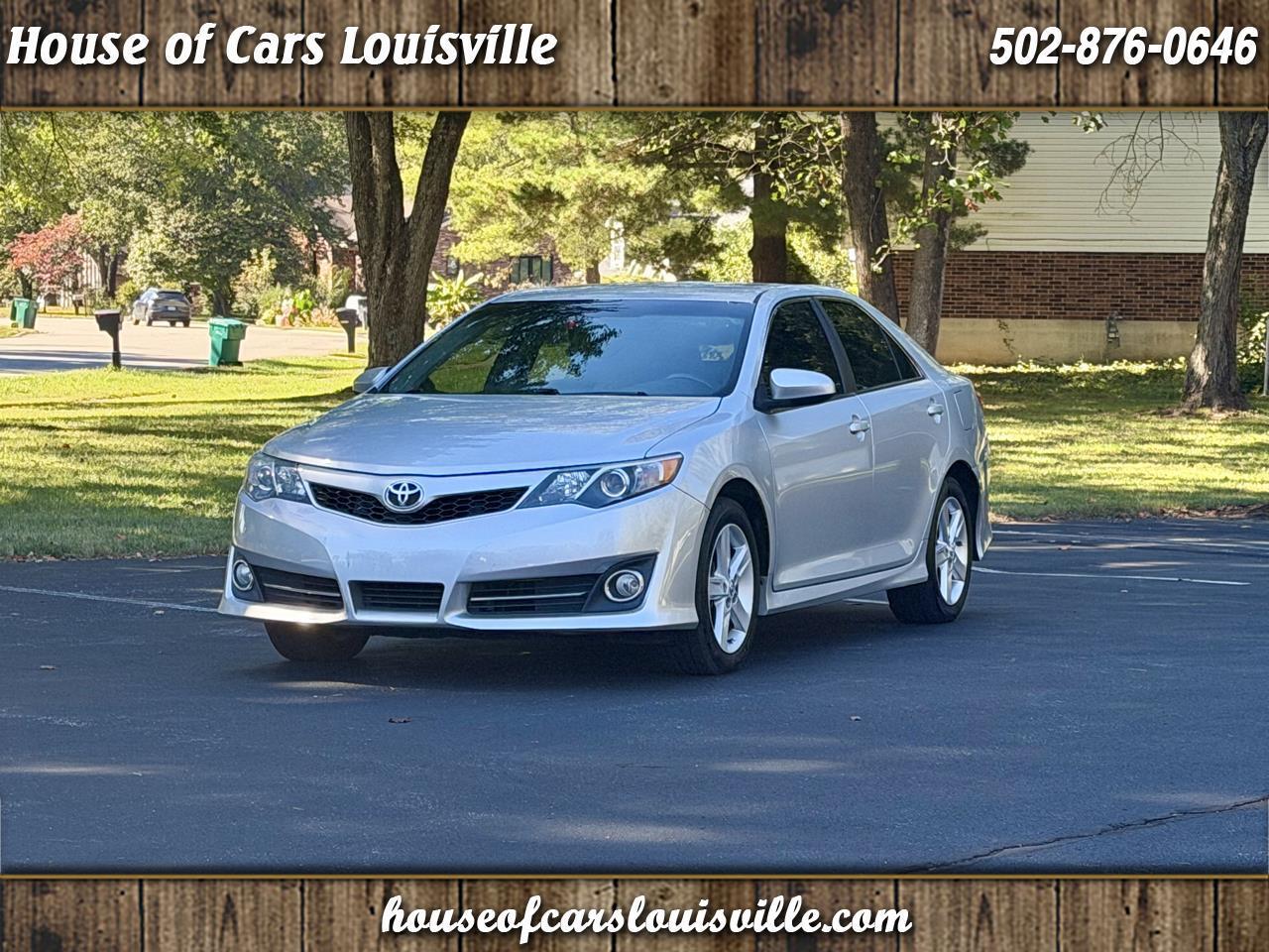 Toyota Camry 4dr Sdn SE Auto (Natl) 2013