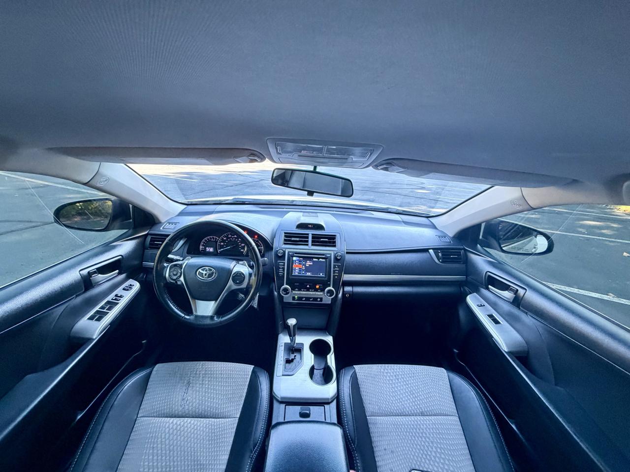 Toyota Camry 4dr Sdn SE Auto (Natl) 2013