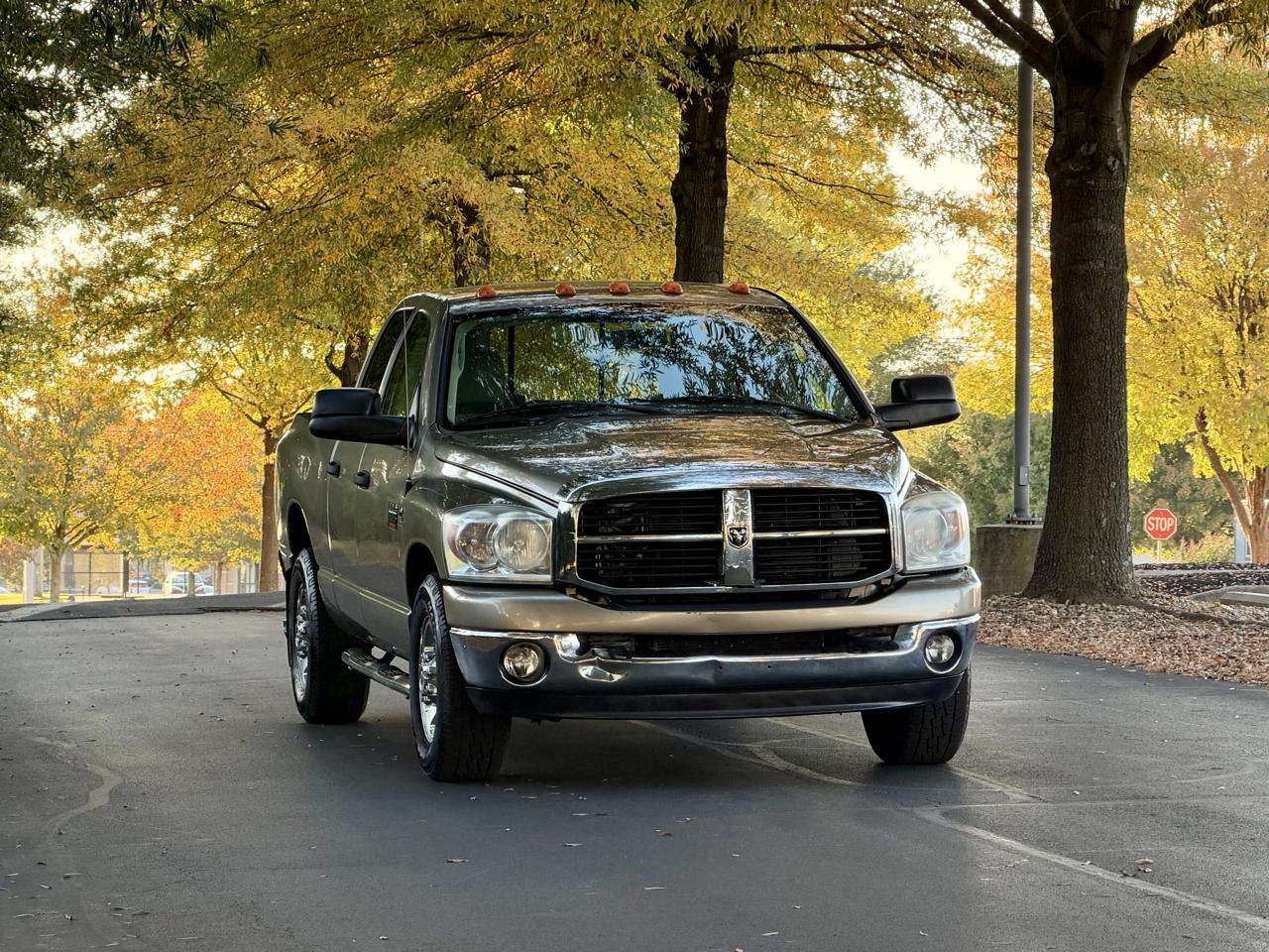 Dodge Ram 2500 2WD Quad Cab 140.5" SLT 2007