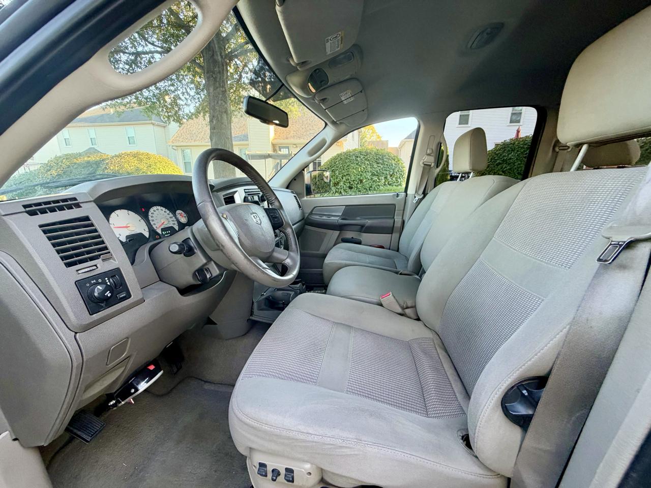 Dodge Ram 2500 2WD Quad Cab 140.5" SLT 2007