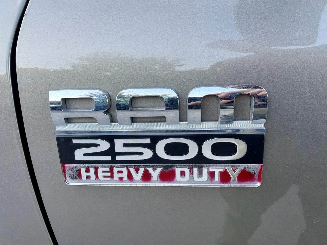 Dodge Ram 2500 2WD Quad Cab 140.5" SLT 2007