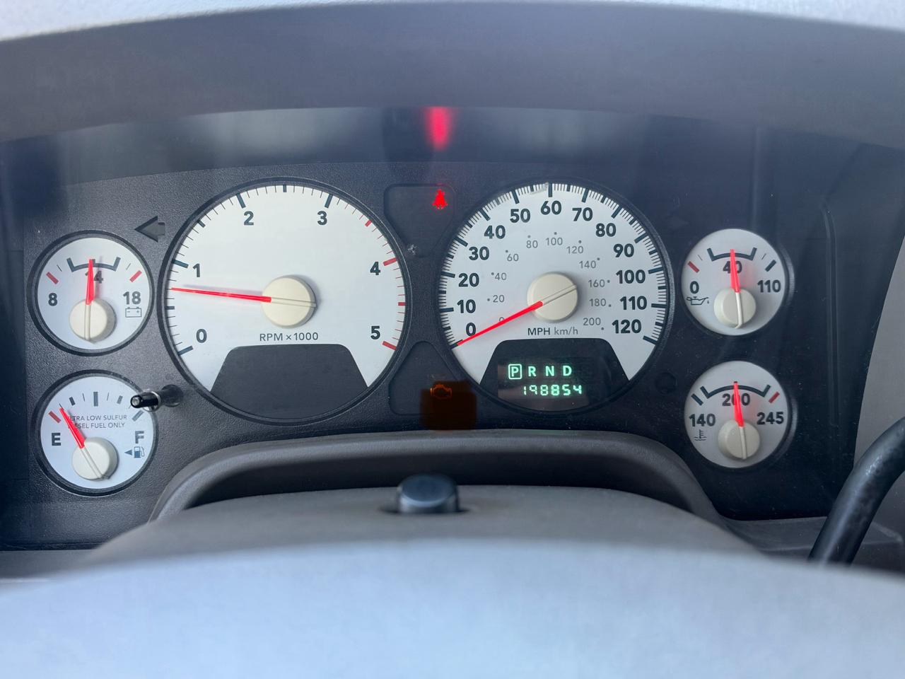 Dodge Ram 2500 2WD Quad Cab 140.5" SLT 2007