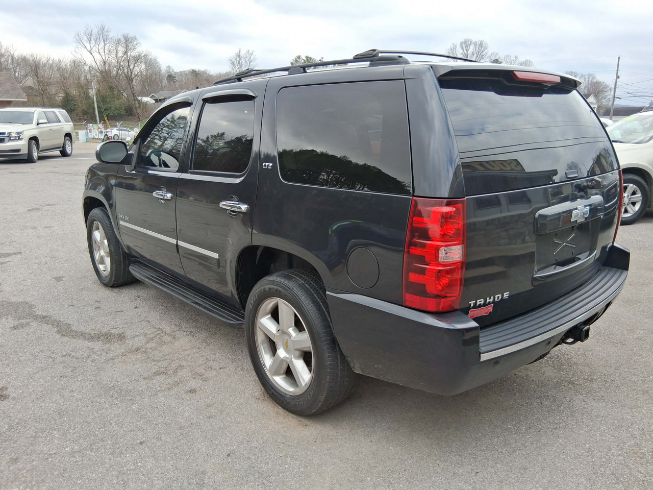 Chevrolet Tahoe LTZ 4WD 2011