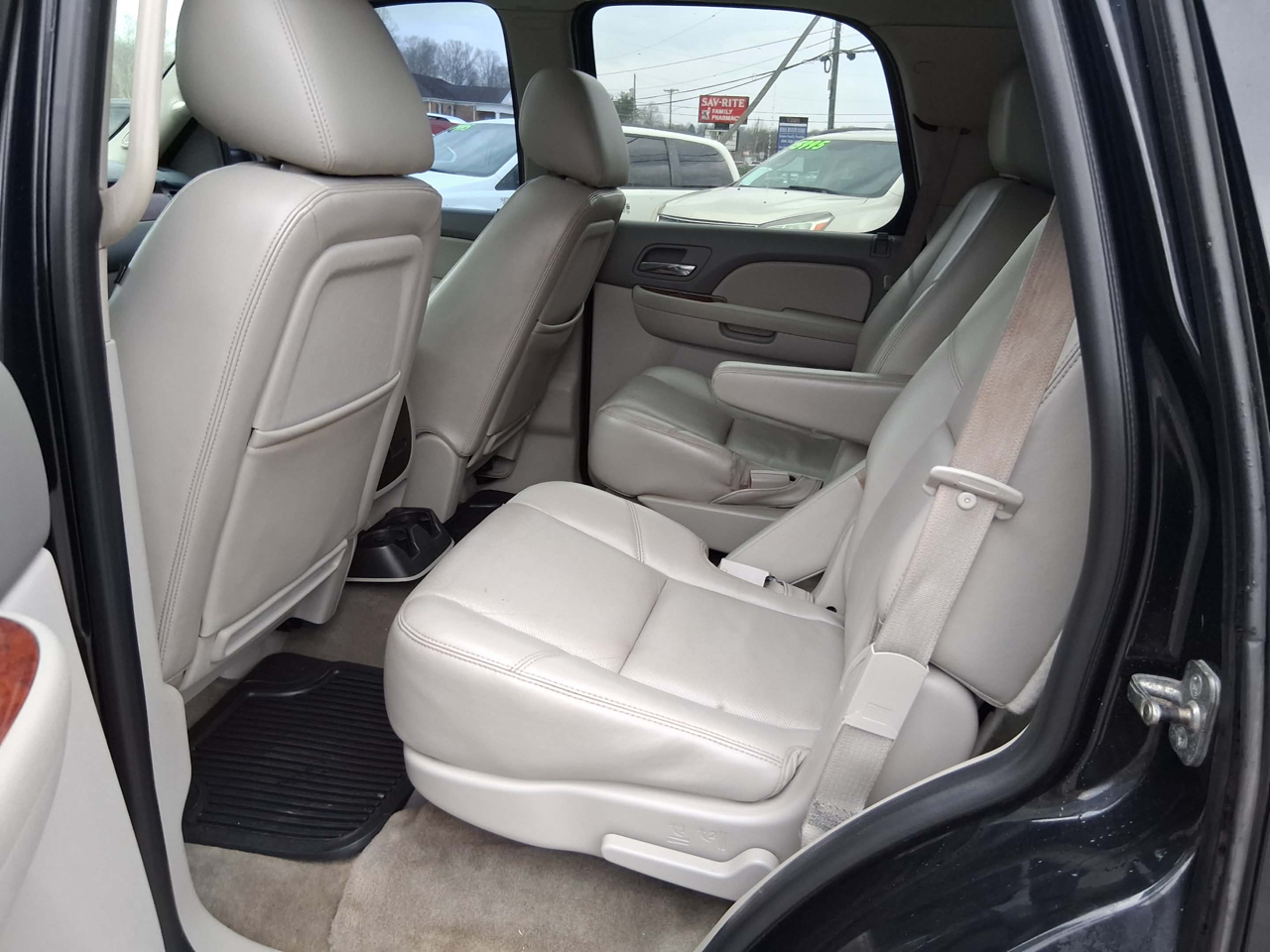 Chevrolet Tahoe LTZ 4WD 2011