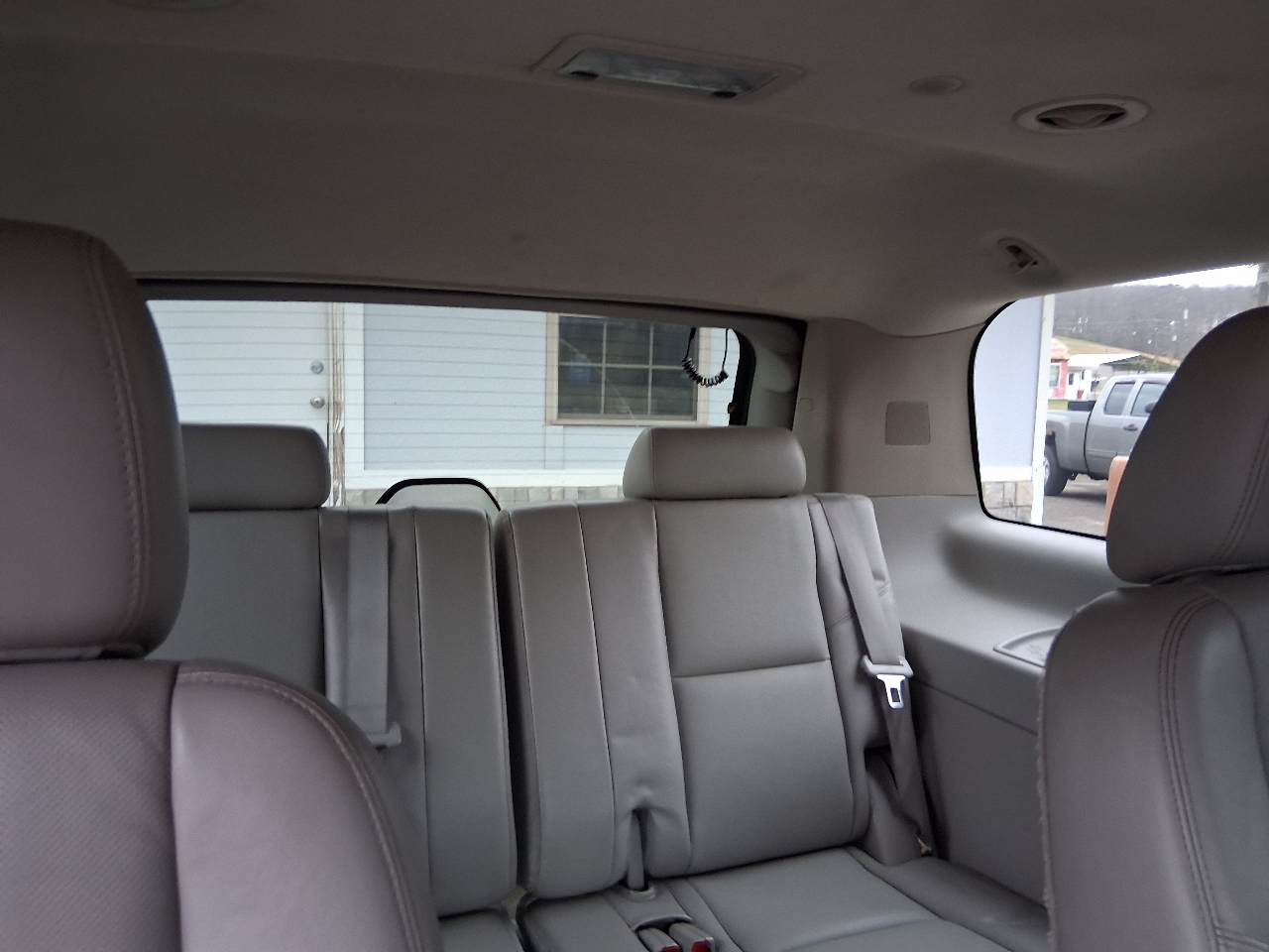 Chevrolet Tahoe LTZ 4WD 2011