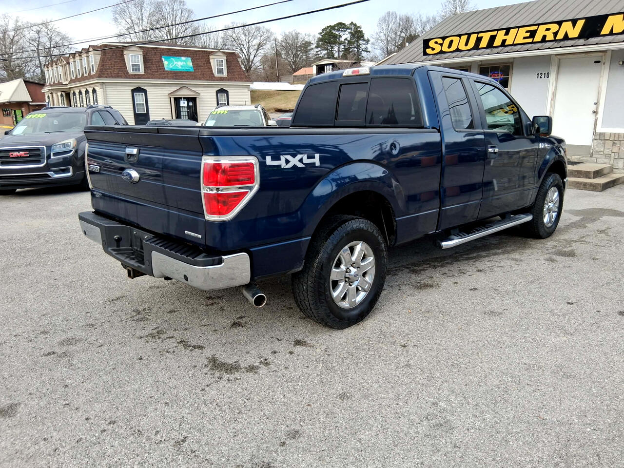 Ford F-150 XLT SuperCab 8-ft. Bed 4WD 2013