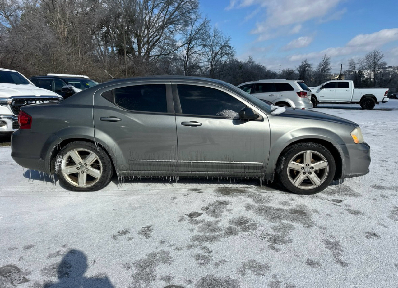 Dodge Avenger Base 2013