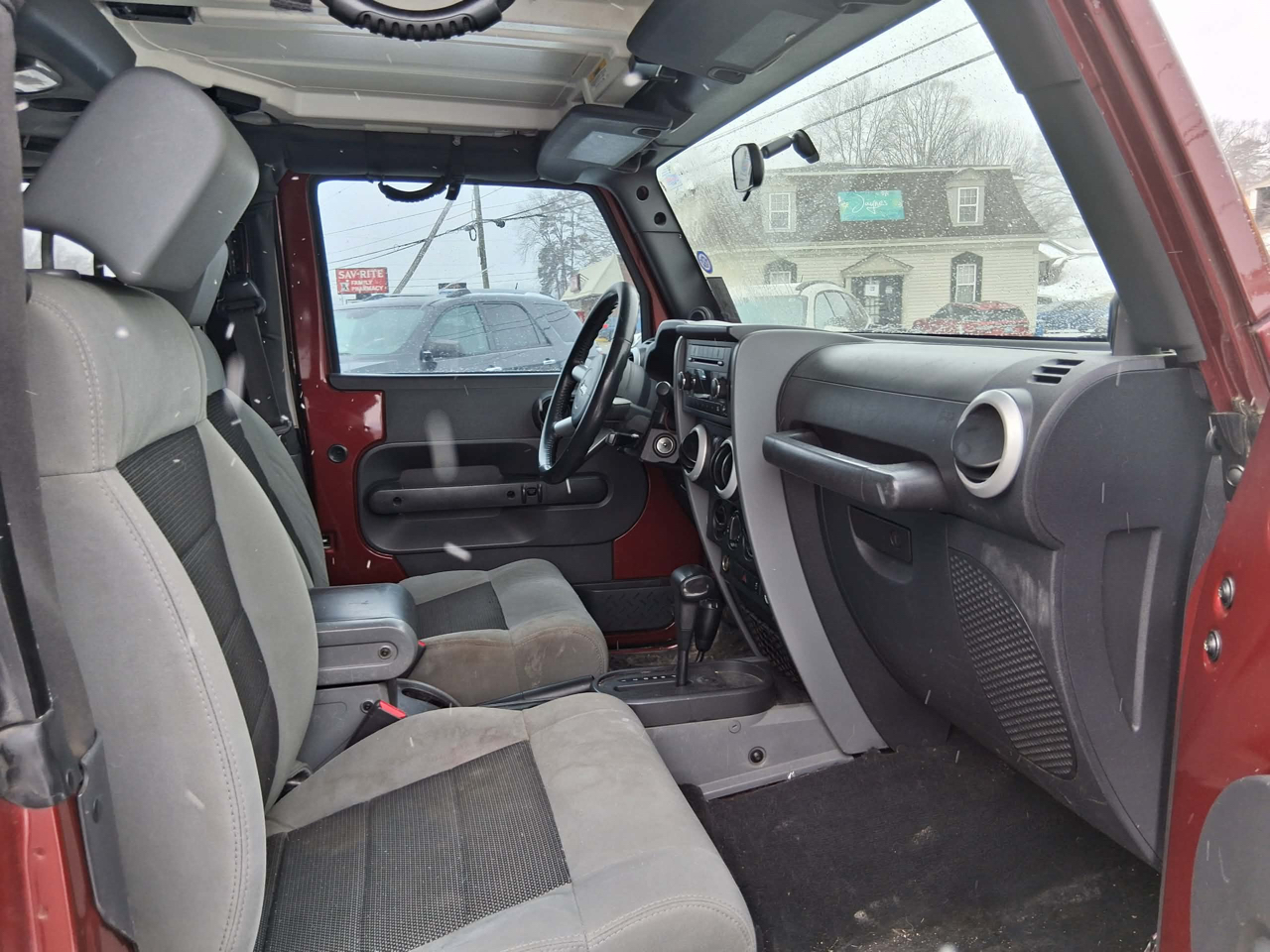 Jeep Wrangler Sahara 4WD 2010