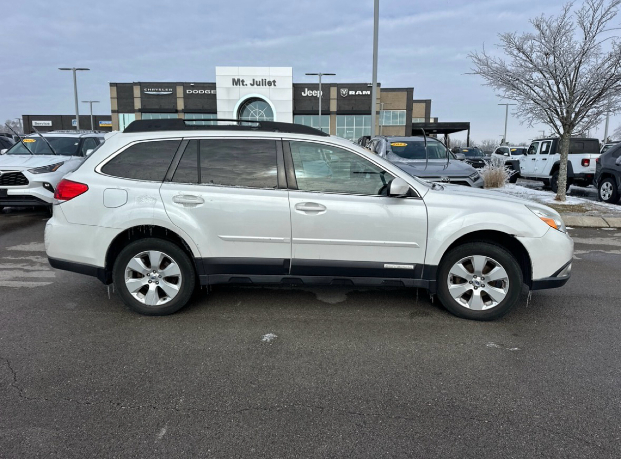 Subaru Outback 2.5i Limited 2011