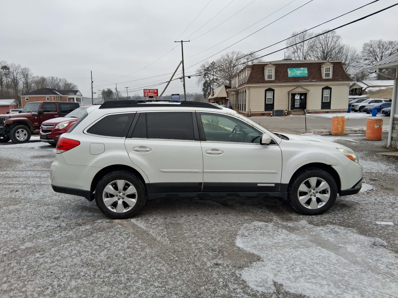 Subaru Outback 2.5i Limited 2011