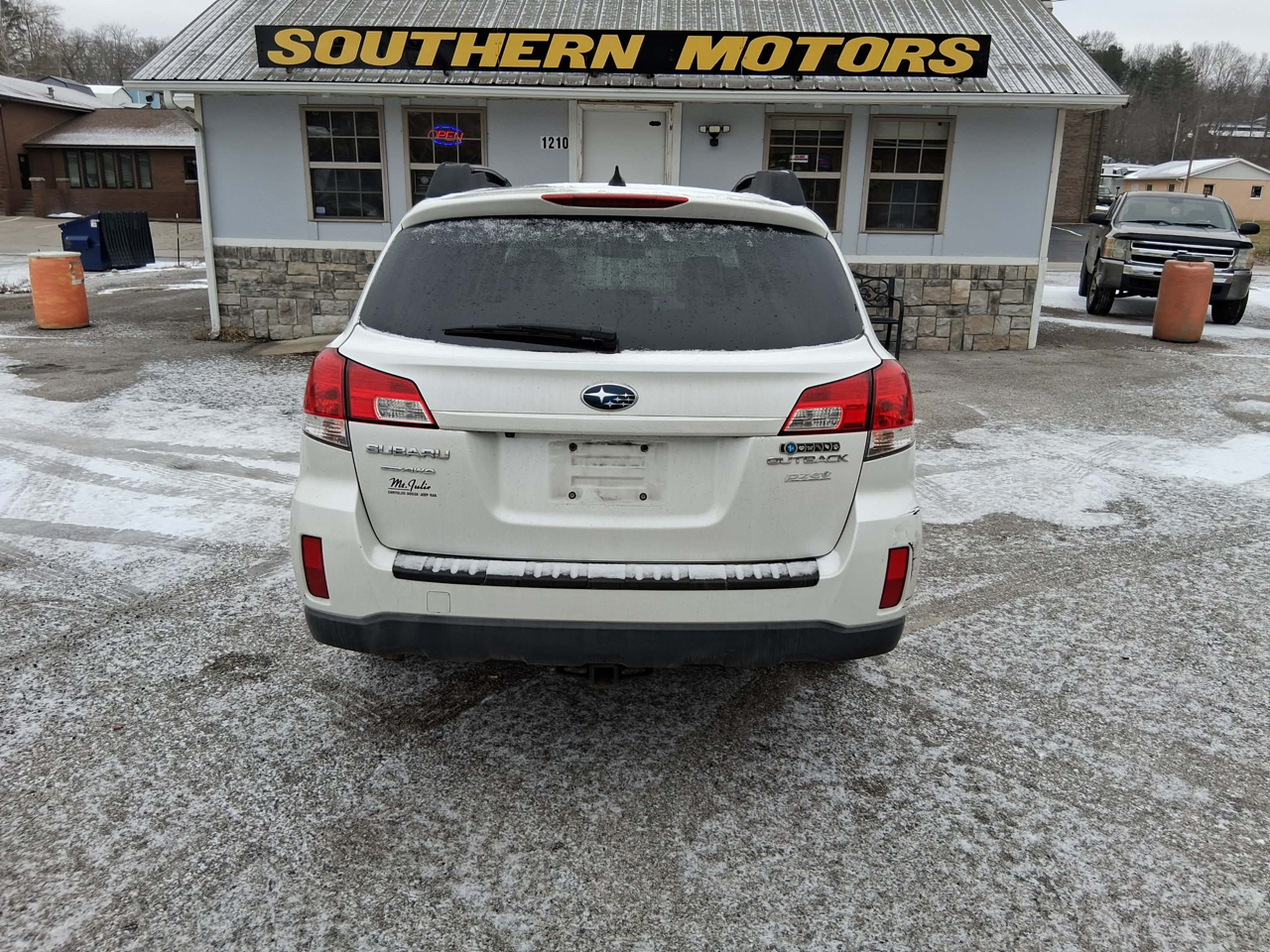 Subaru Outback 2.5i Limited 2011