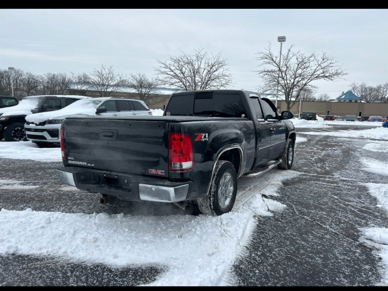 GMC Sierra 1500 4WD Ext Cab 134.0" SLE 2010