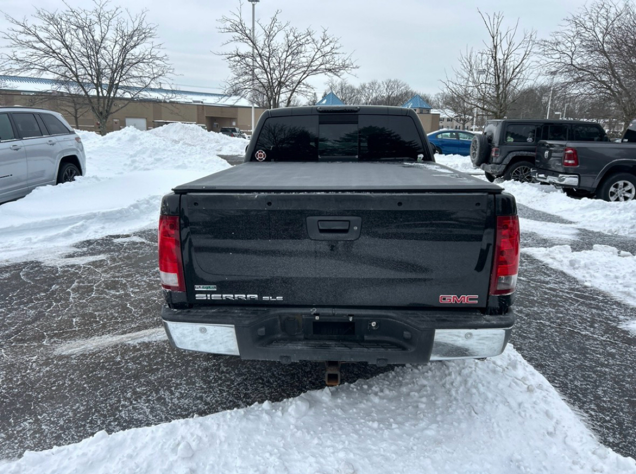 GMC Sierra 1500 4WD Ext Cab 134.0" SLE 2010