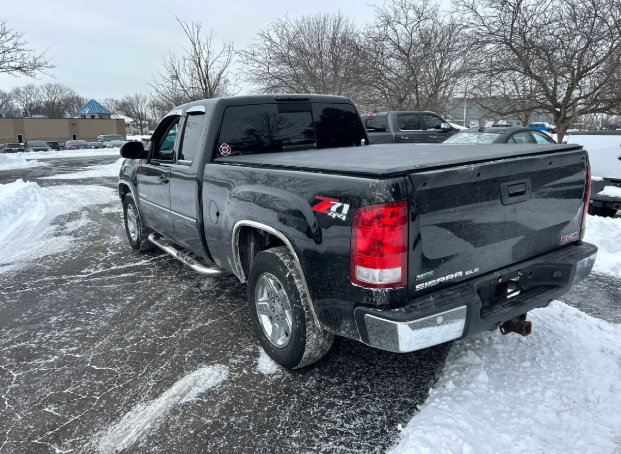GMC Sierra 1500 4WD Ext Cab 134.0" SLE 2010