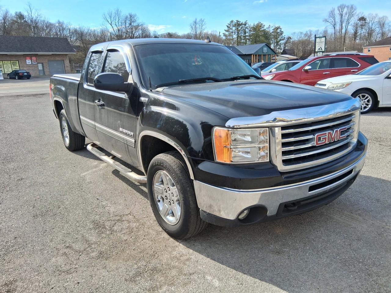 GMC Sierra 1500 4WD Ext Cab 134.0" SLE *Ltd Avail* 2010