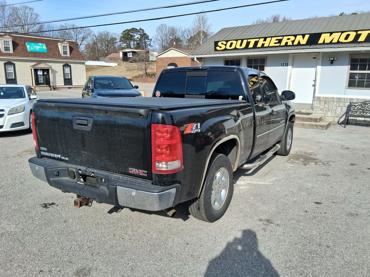 GMC Sierra 1500 4WD Ext Cab 134.0" SLE *Ltd Avail* 2010