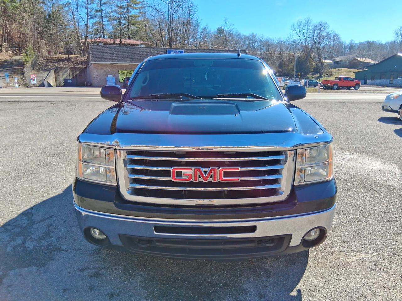 GMC Sierra 1500 4WD Ext Cab 134.0" SLE *Ltd Avail* 2010