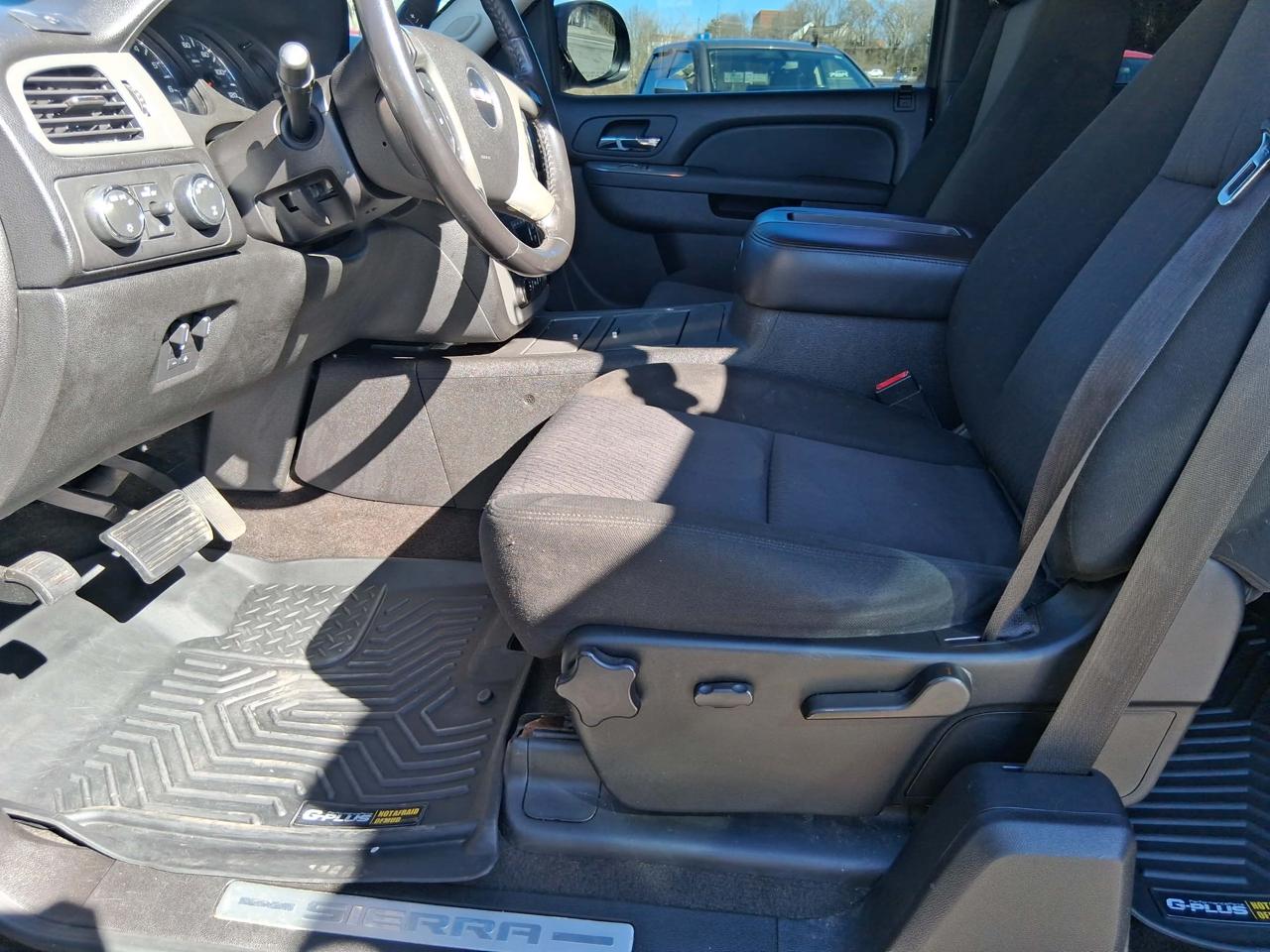 GMC Sierra 1500 4WD Ext Cab 134.0" SLE *Ltd Avail* 2010