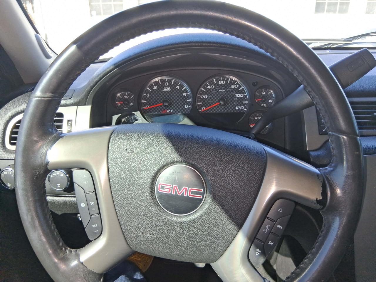 GMC Sierra 1500 4WD Ext Cab 134.0" SLE *Ltd Avail* 2010