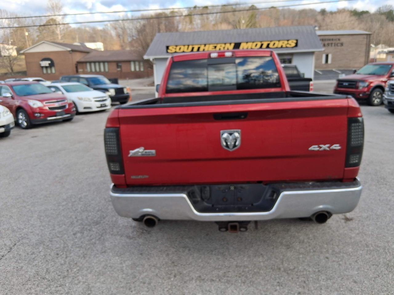 RAM 1500 4WD Quad Cab 140.5" SLT 2010