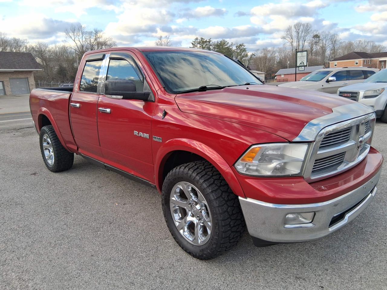 RAM 1500 4WD Quad Cab 140.5" SLT 2010