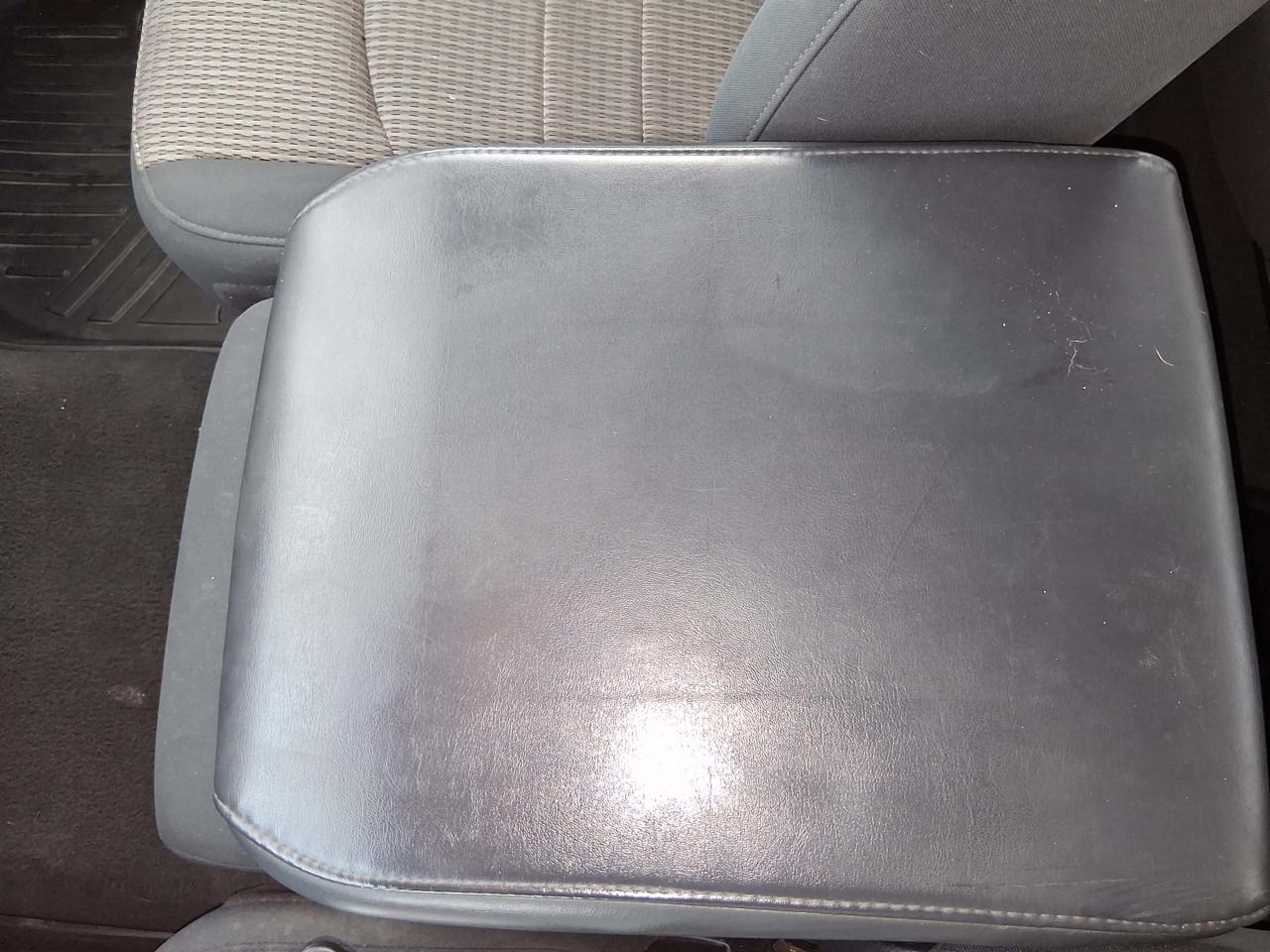 RAM 1500 4WD Quad Cab 140.5" SLT 2010