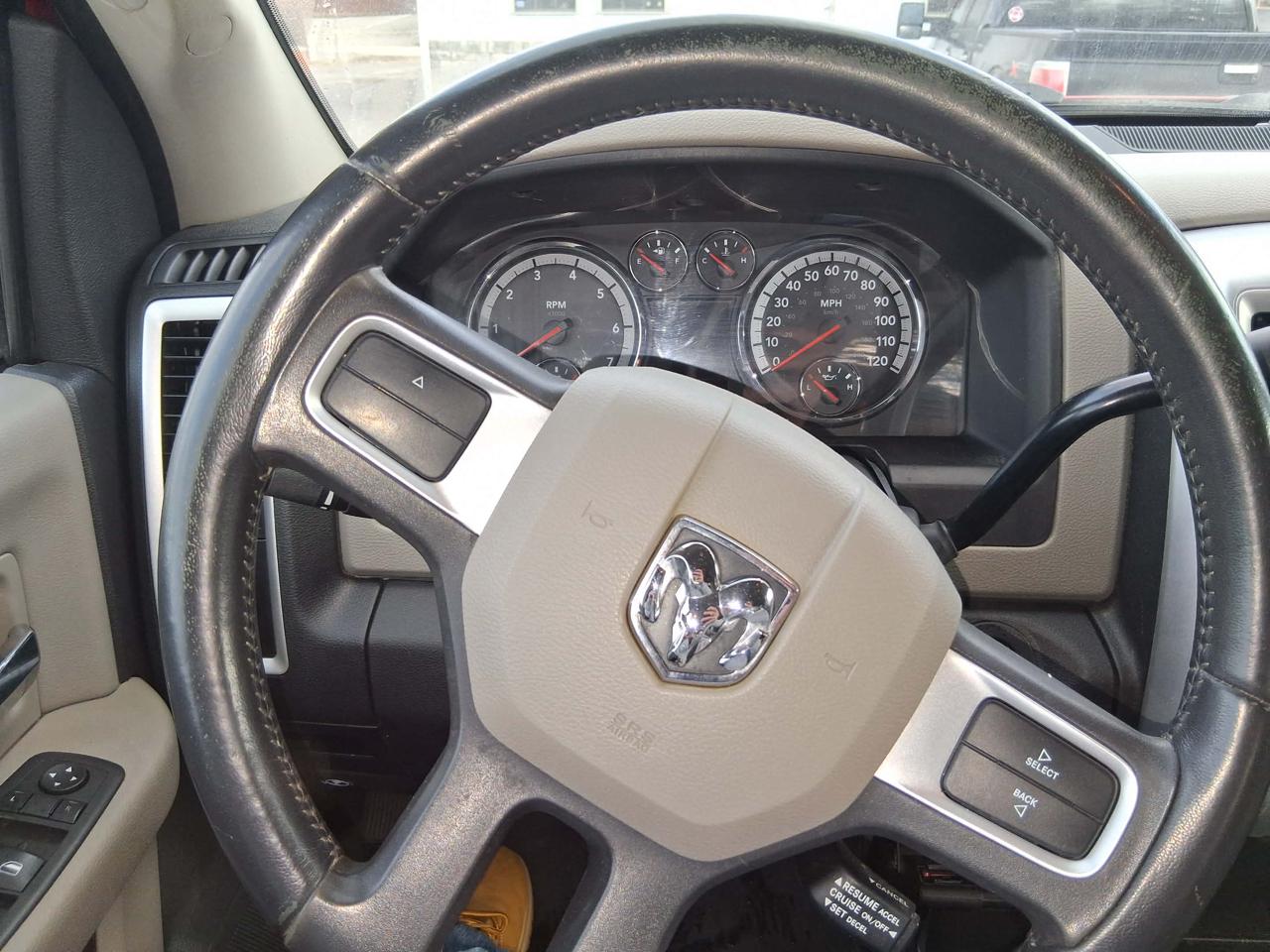 RAM 1500 4WD Quad Cab 140.5" SLT 2010