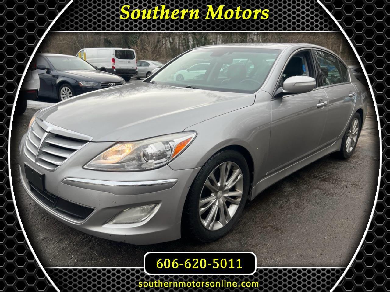 Hyundai Genesis 3.8L V6 4D Sedan 2013