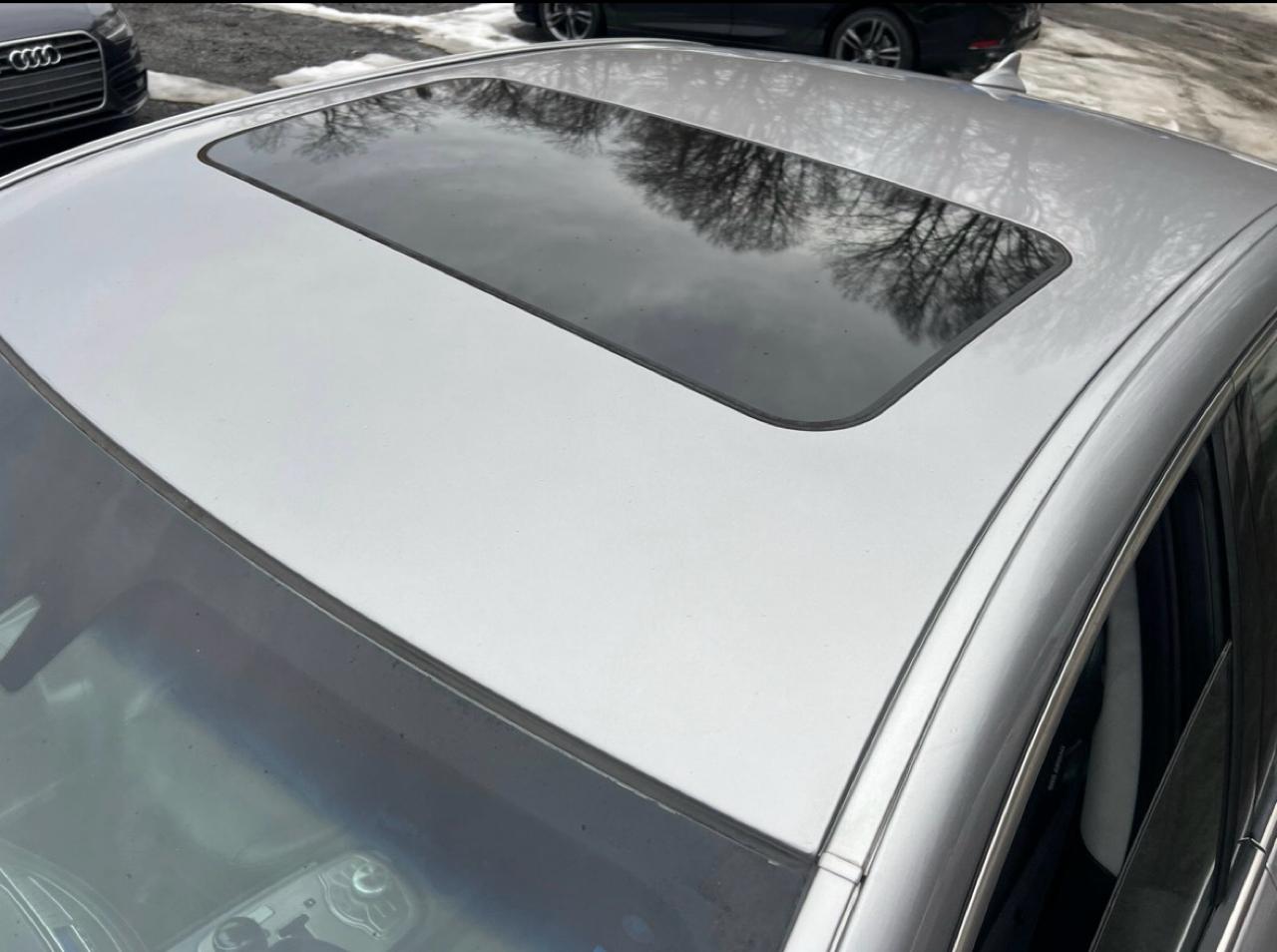 Hyundai Genesis 3.8L V6 4D Sedan 2013