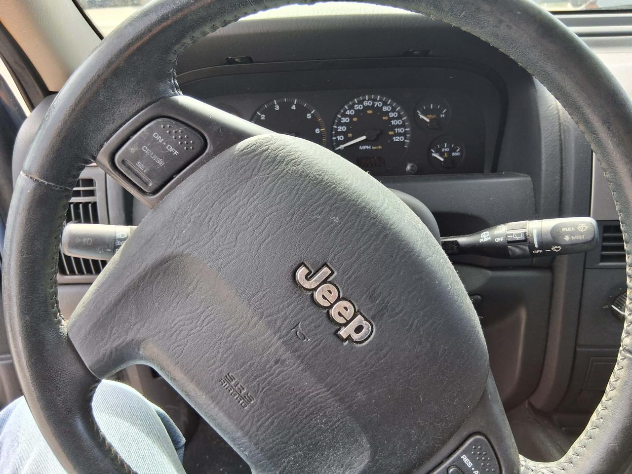 Jeep Grand Cherokee Laredo Special Edition 4WD 2004