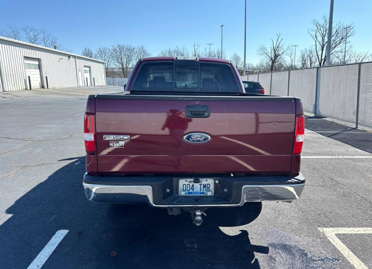 Ford F-150 2WD SuperCrew 145" XL 2004