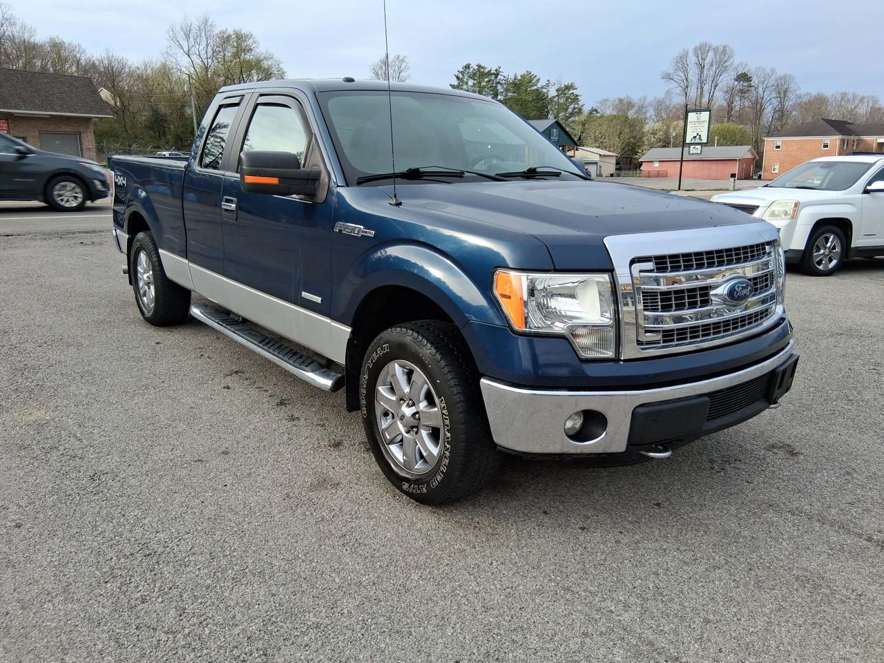 Ford F-150 4WD SuperCab 145" XLT 2013