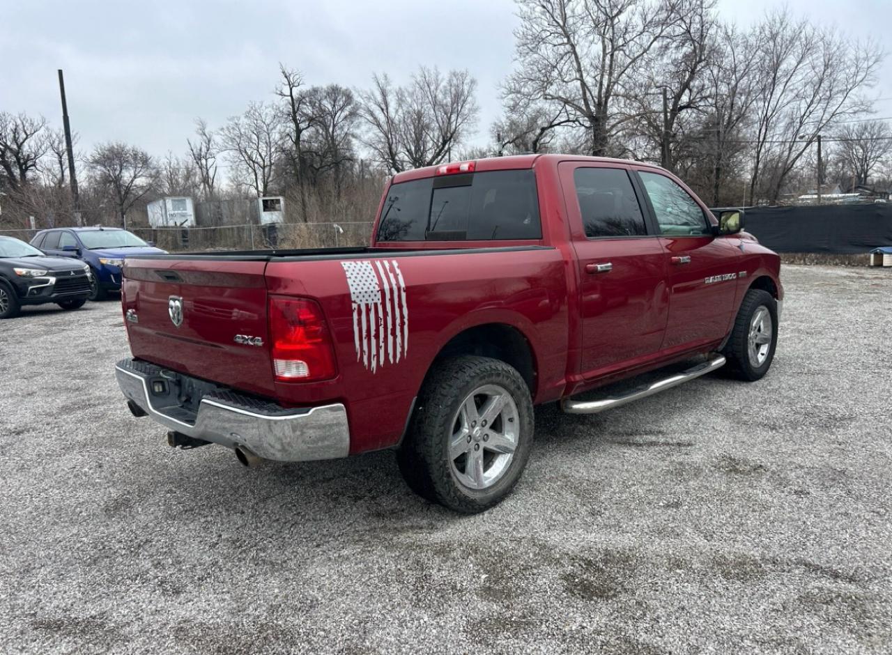 RAM 1500 4WD Crew Cab 140.5" Big Horn 2012