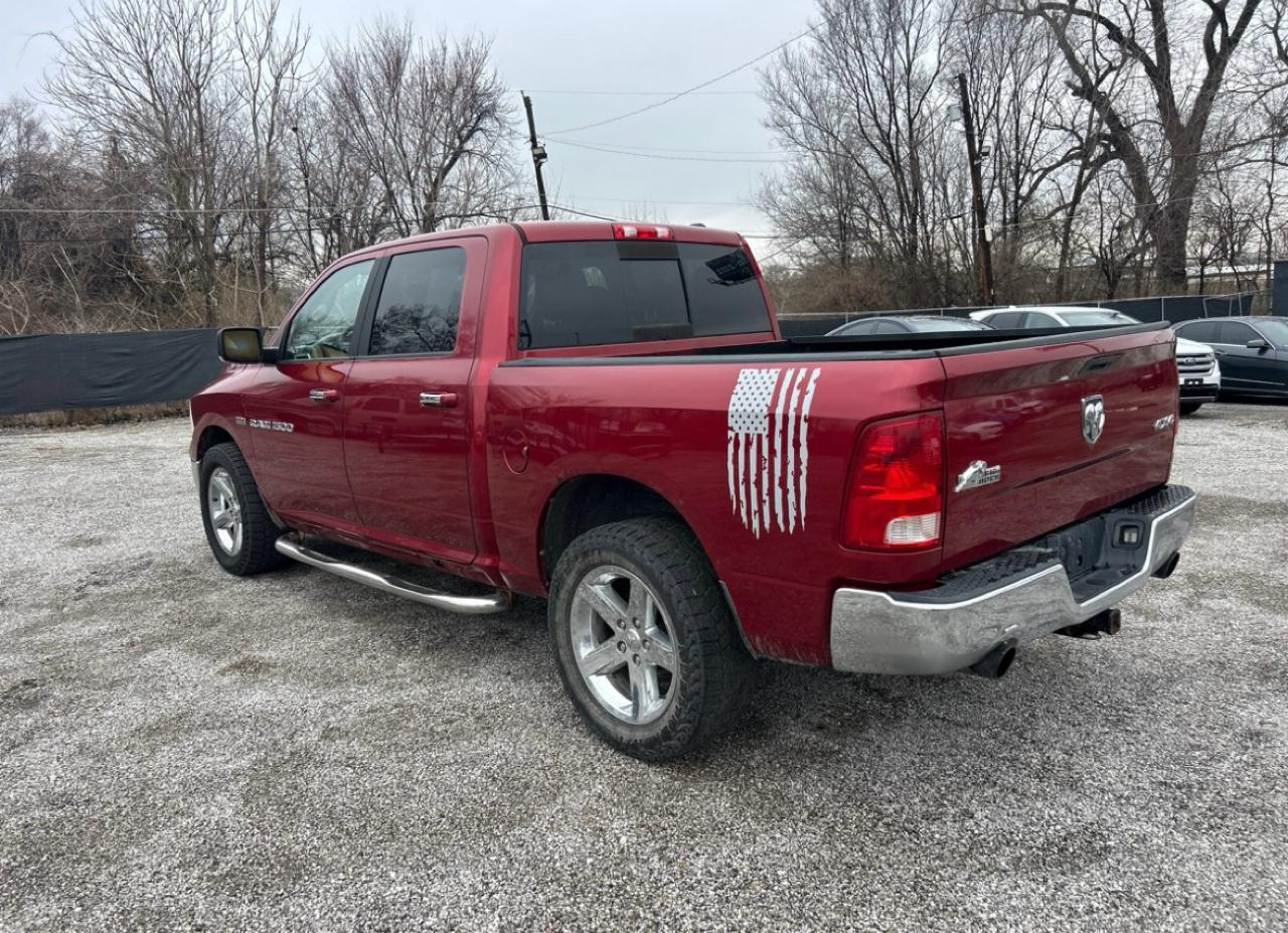 RAM 1500 4WD Crew Cab 140.5" Big Horn 2012