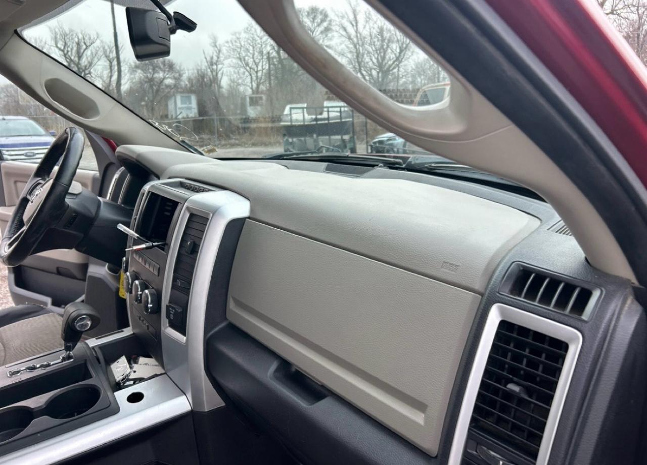 RAM 1500 4WD Crew Cab 140.5" Big Horn 2012